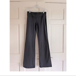 Victoria’s Secret VSX Flare Leggings/Yoga Pants